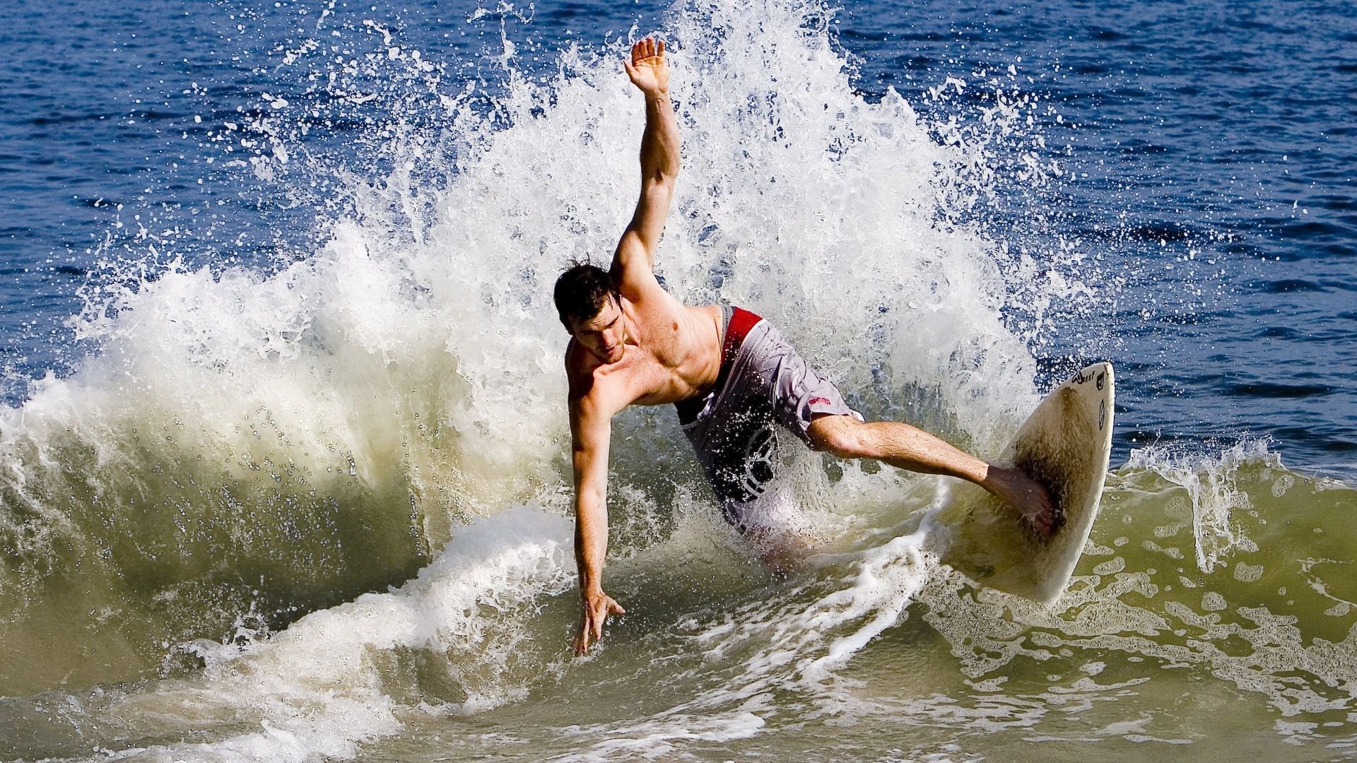 东南亚球队备战南部豪强，势必全力一战，东南亚联队